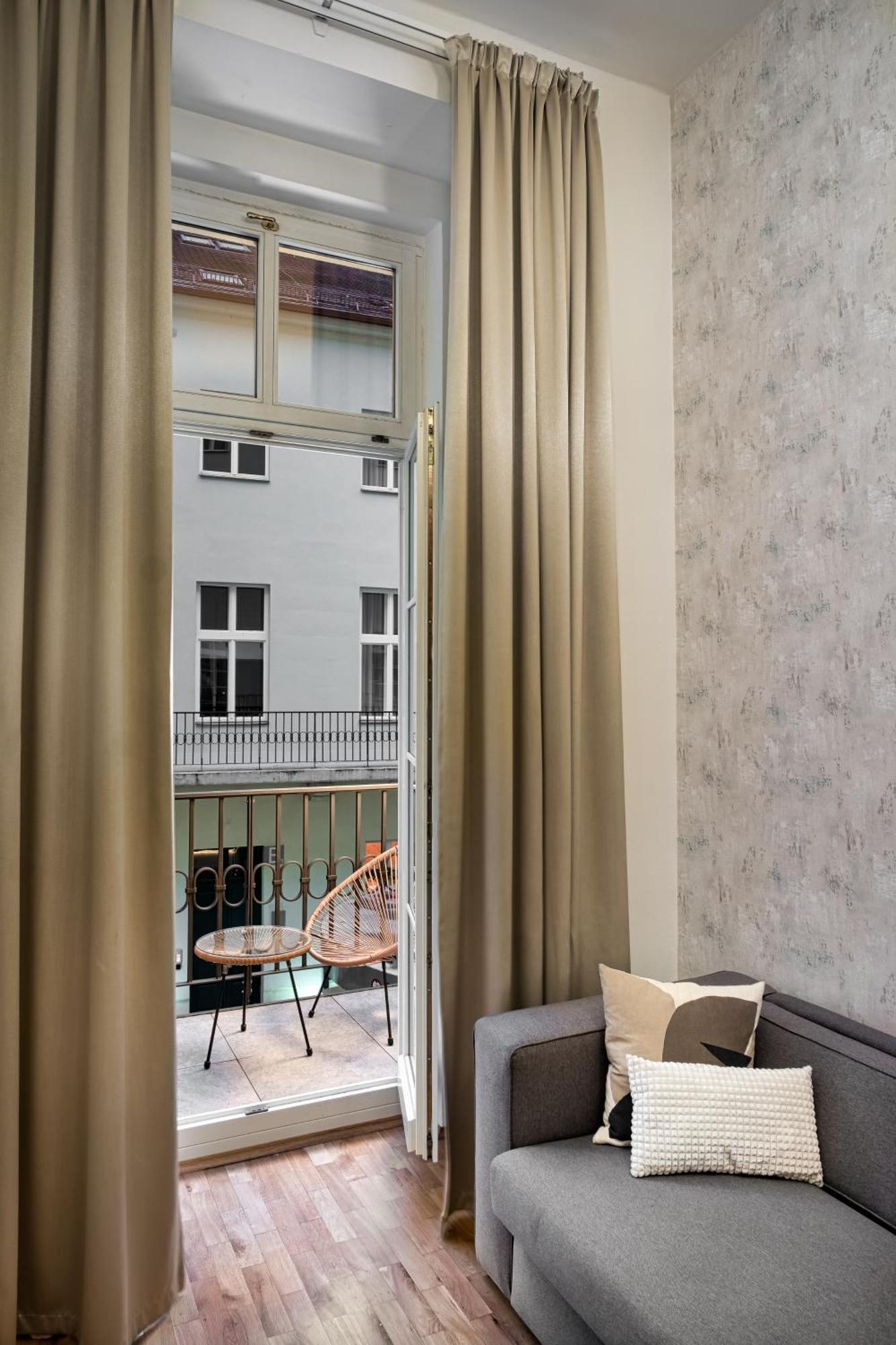 Vn48 Suites By Adrez ปราก ภายนอก รูปภาพ
